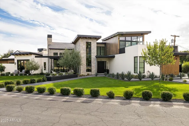 $9,995,000 | 5715 East Monterosa Street, Phoenix, AZ 85018