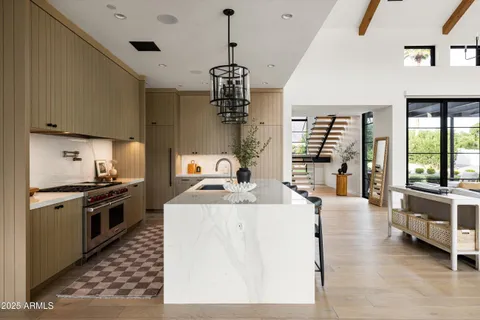 $9,995,000 | 5715 East Monterosa Street, Phoenix, AZ 85018