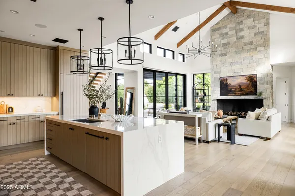 $9,955,000 | 5715 East Monterosa Street, Phoenix, AZ 85018