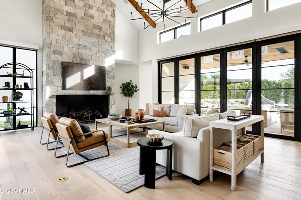 $9,955,000 | 5715 East Monterosa Street, Phoenix, AZ 85018