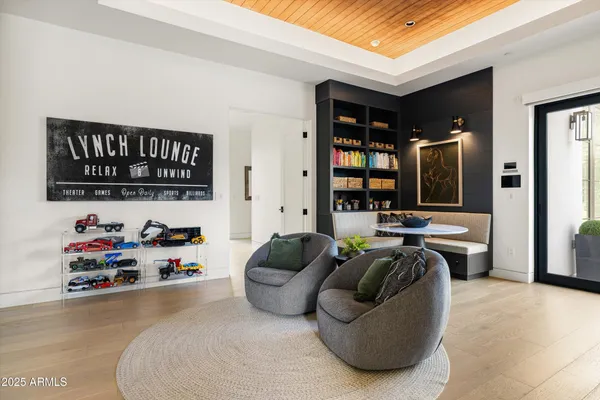 $9,955,000 | 5715 East Monterosa Street, Phoenix, AZ 85018