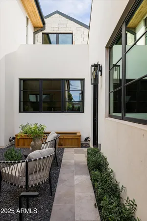 $9,955,000 | 5715 East Monterosa Street, Phoenix, AZ 85018