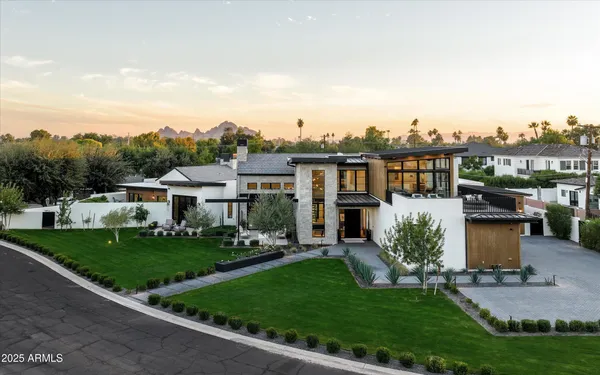 $9,955,000 | 5715 East Monterosa Street, Phoenix, AZ 85018