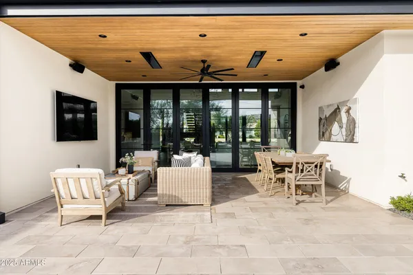 $9,955,000 | 5715 East Monterosa Street, Phoenix, AZ 85018