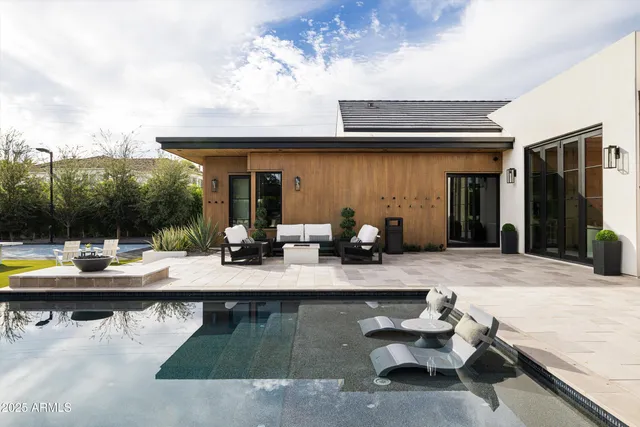 $9,995,000 | 5715 East Monterosa Street, Phoenix, AZ 85018