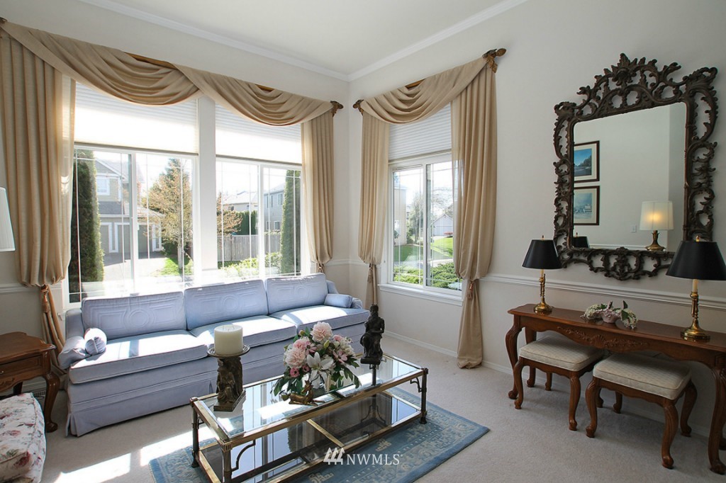 18555 173rd Way Southeast Renton, WA 98058 - Photo 4 of 15