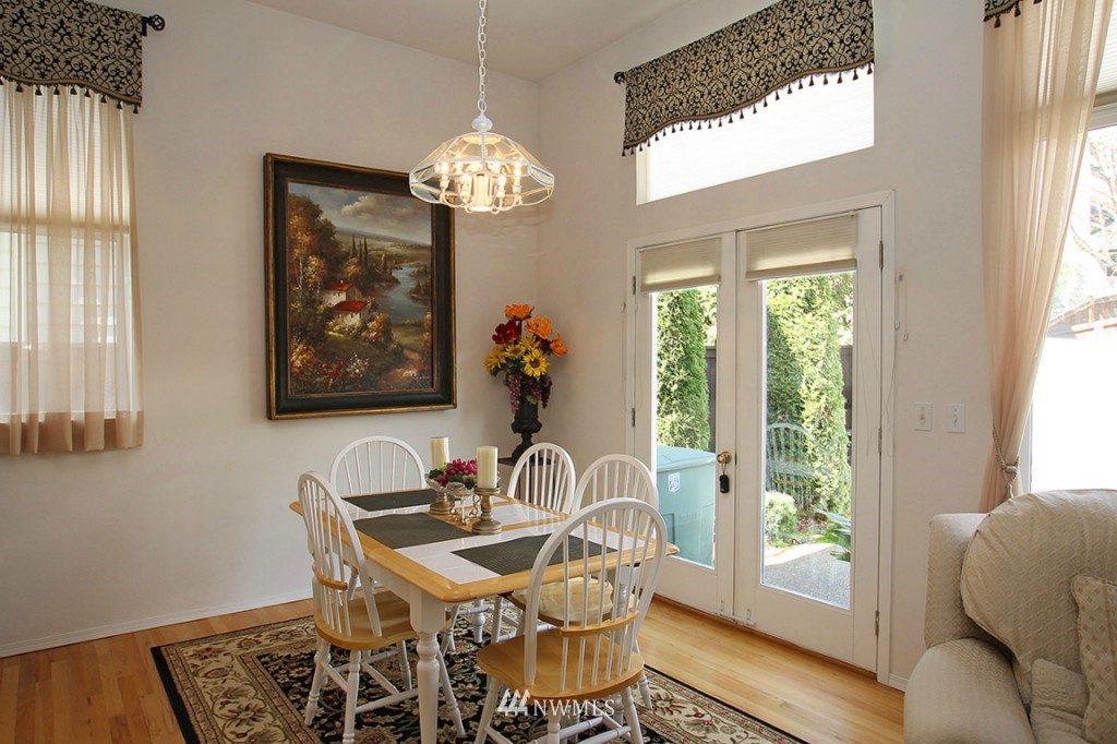 18555 173rd Way Southeast Renton, WA 98058 - Photo 8 of 15