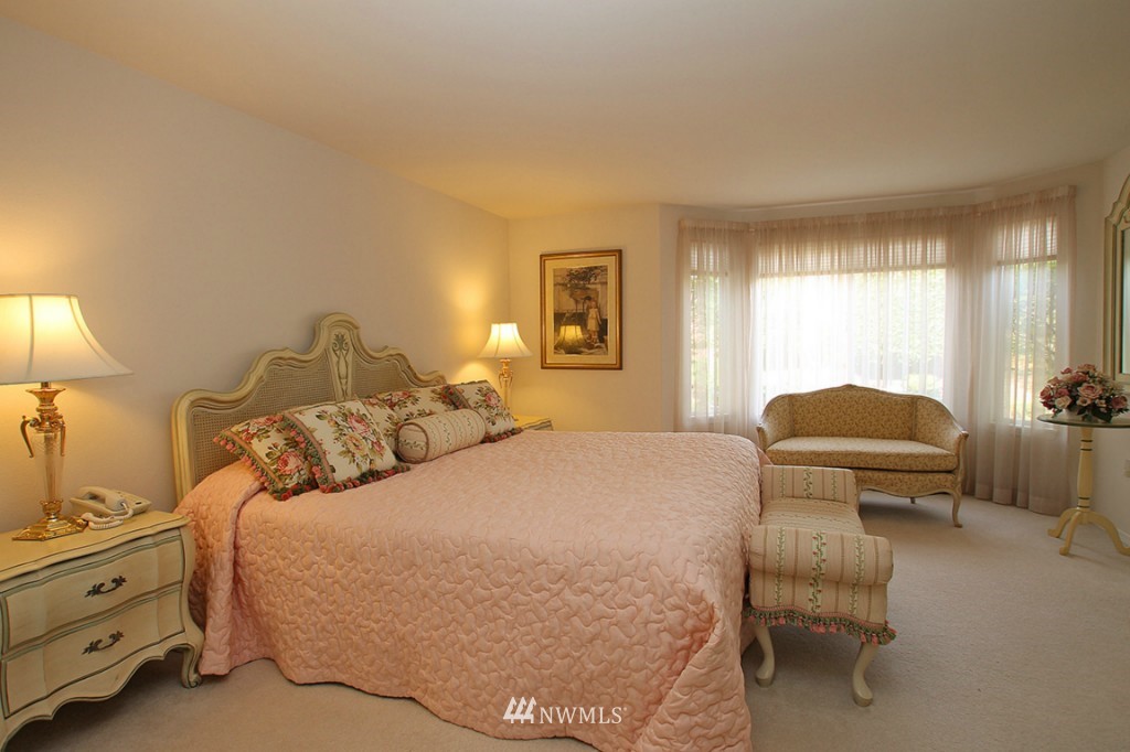 18555 173rd Way Southeast Renton, WA 98058 - Photo 10 of 15