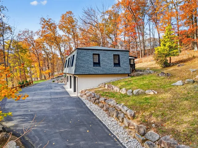 a view of a basketball court