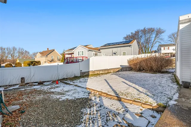 $2,000 | 2 Ann Street, Unit 2, North Providence, RI 02904