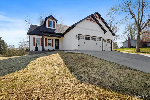 $325,000 | 1145 Bell Mountain Drive, Farmington, MO 63640