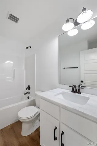 $325,000 | 1145 Bell Mountain Drive, Farmington, MO 63640