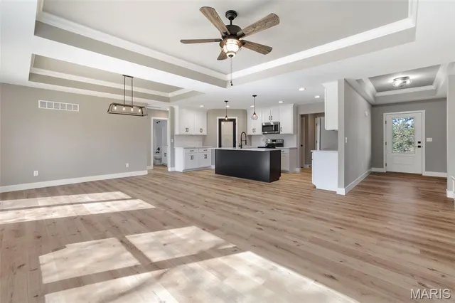 $325,000 | 1145 Bell Mountain Drive, Farmington, MO 63640