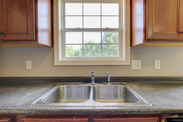 $1,695 | 1537 Apache Way, Clarksville, TN 37042