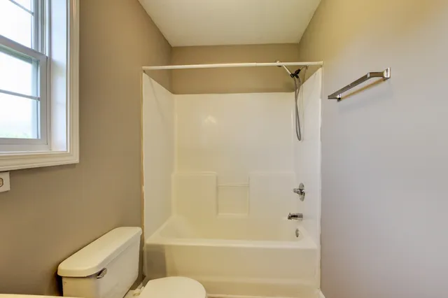 $1,695 | 1537 Apache Way, Clarksville, TN 37042