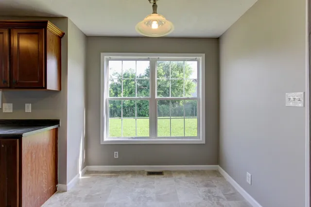 $1,695 | 1537 Apache Way, Clarksville, TN 37042