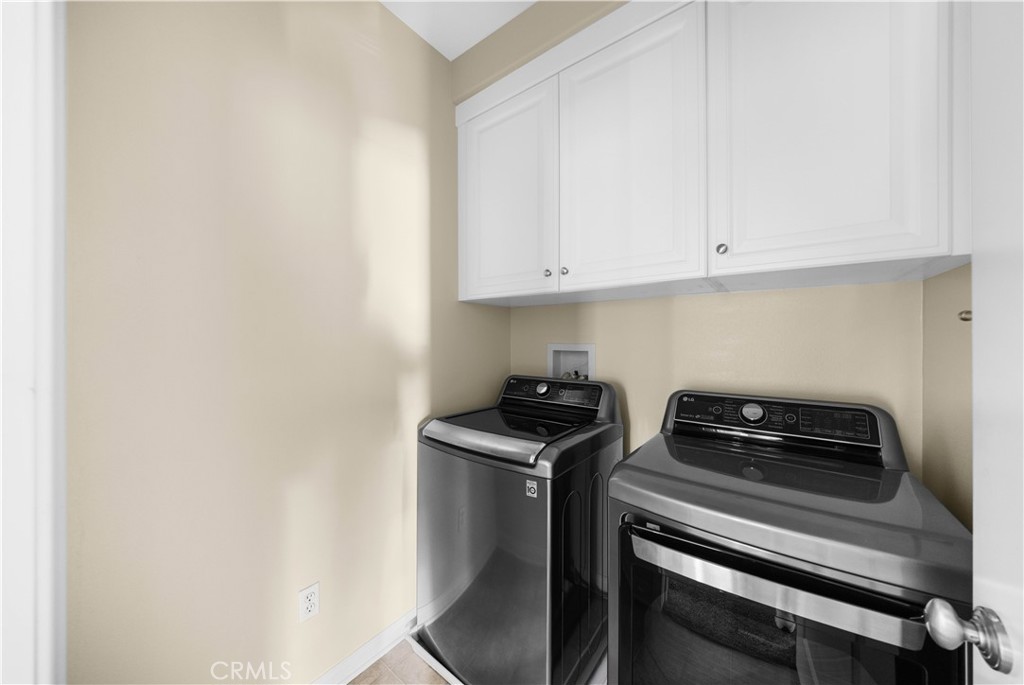 24 Lacebark, Unit 48 Irvine, CA 92618 - Photo 19 of 21 a view of kitchen with sink and stove