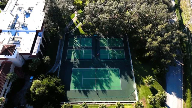 $89,500 | 9901 Santa Barbara Court, Howey-in-the-Hills, FL 34737