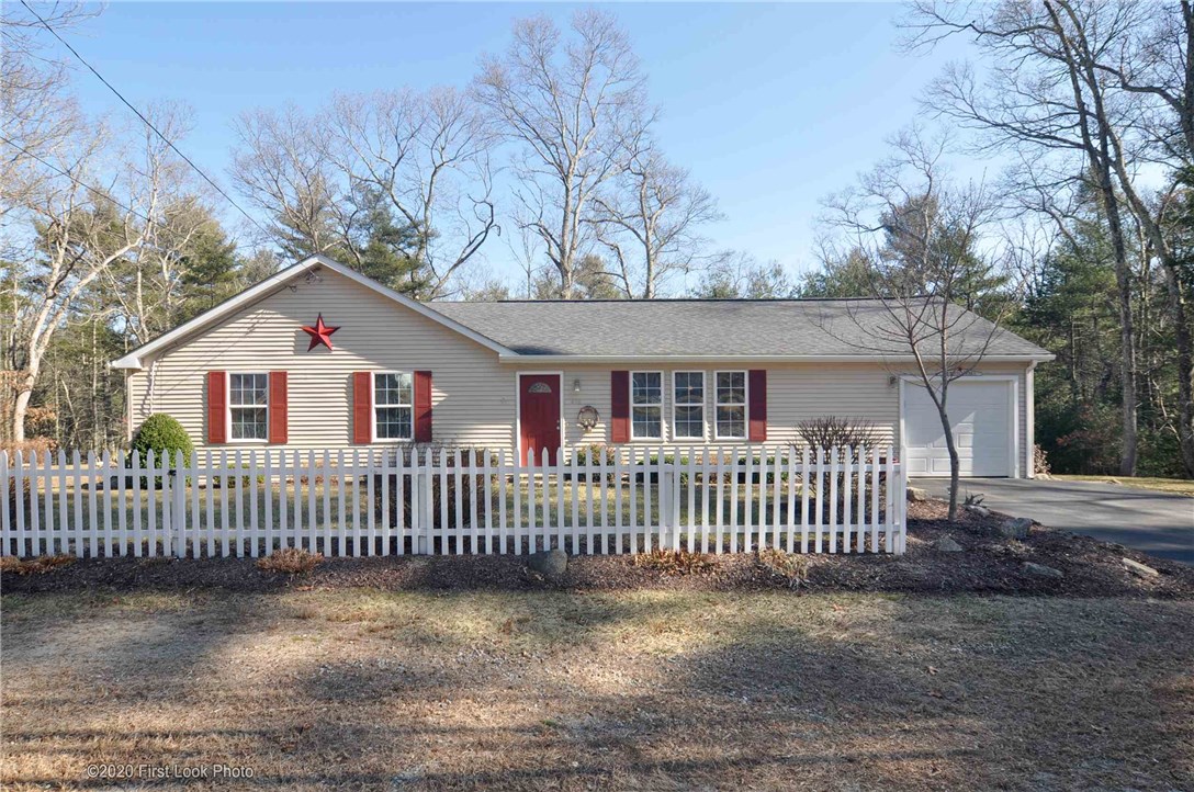 458 Hill Farm Road Coventry, RI 02816 - Photo 1 of 33