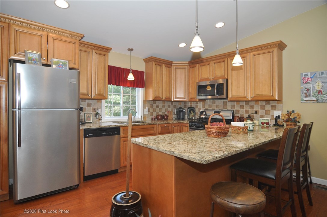 458 Hill Farm Road Coventry, RI 02816 - Photo 10 of 33