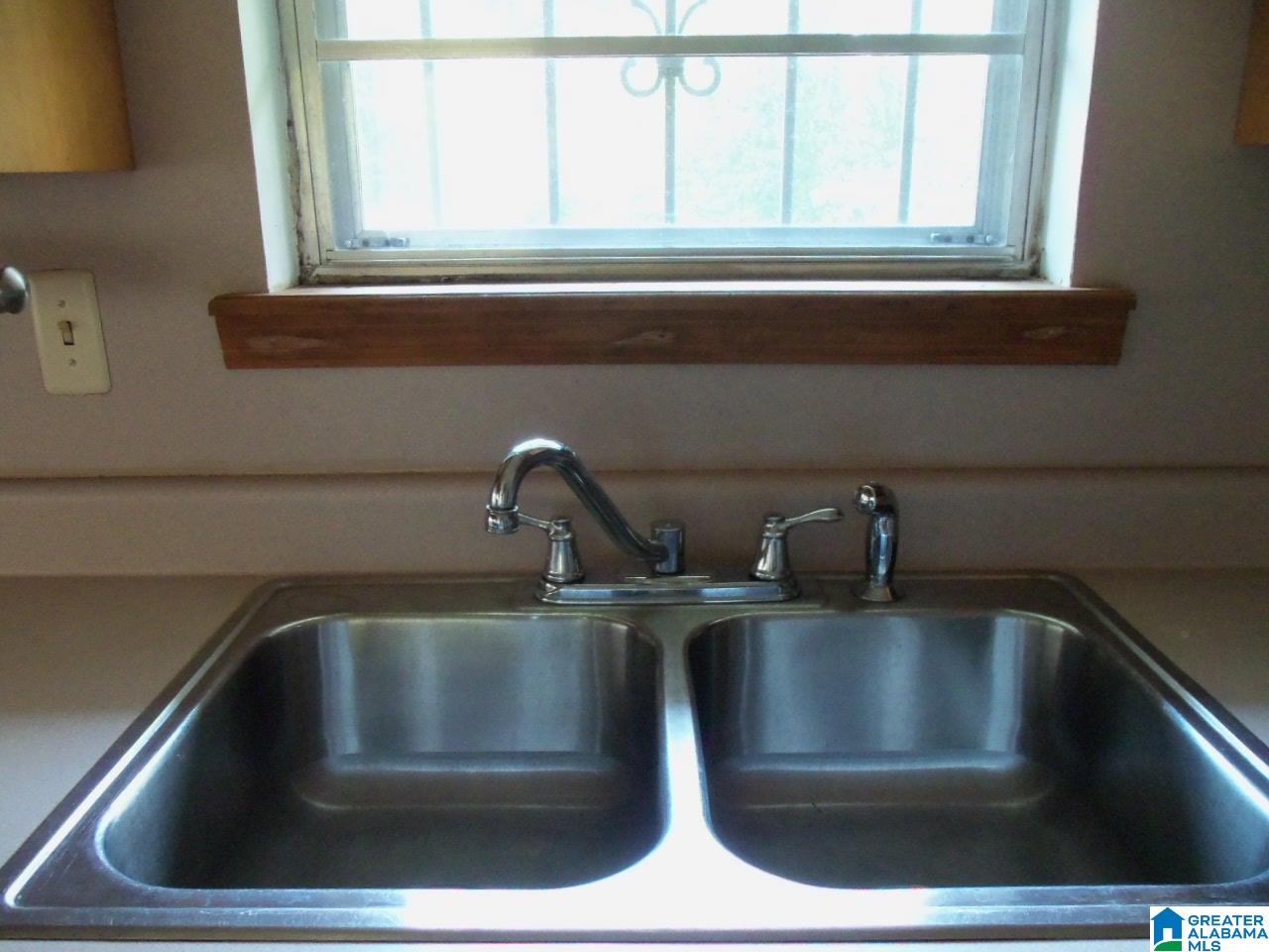 2716 Ross Road Bessemer, AL 35022 - Photo 4 of 25