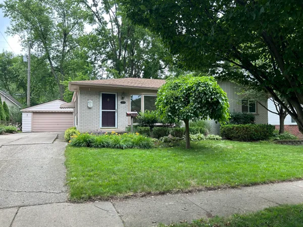 $2,400 | 1354 Catalpa Drive, Rochester, MI 48307