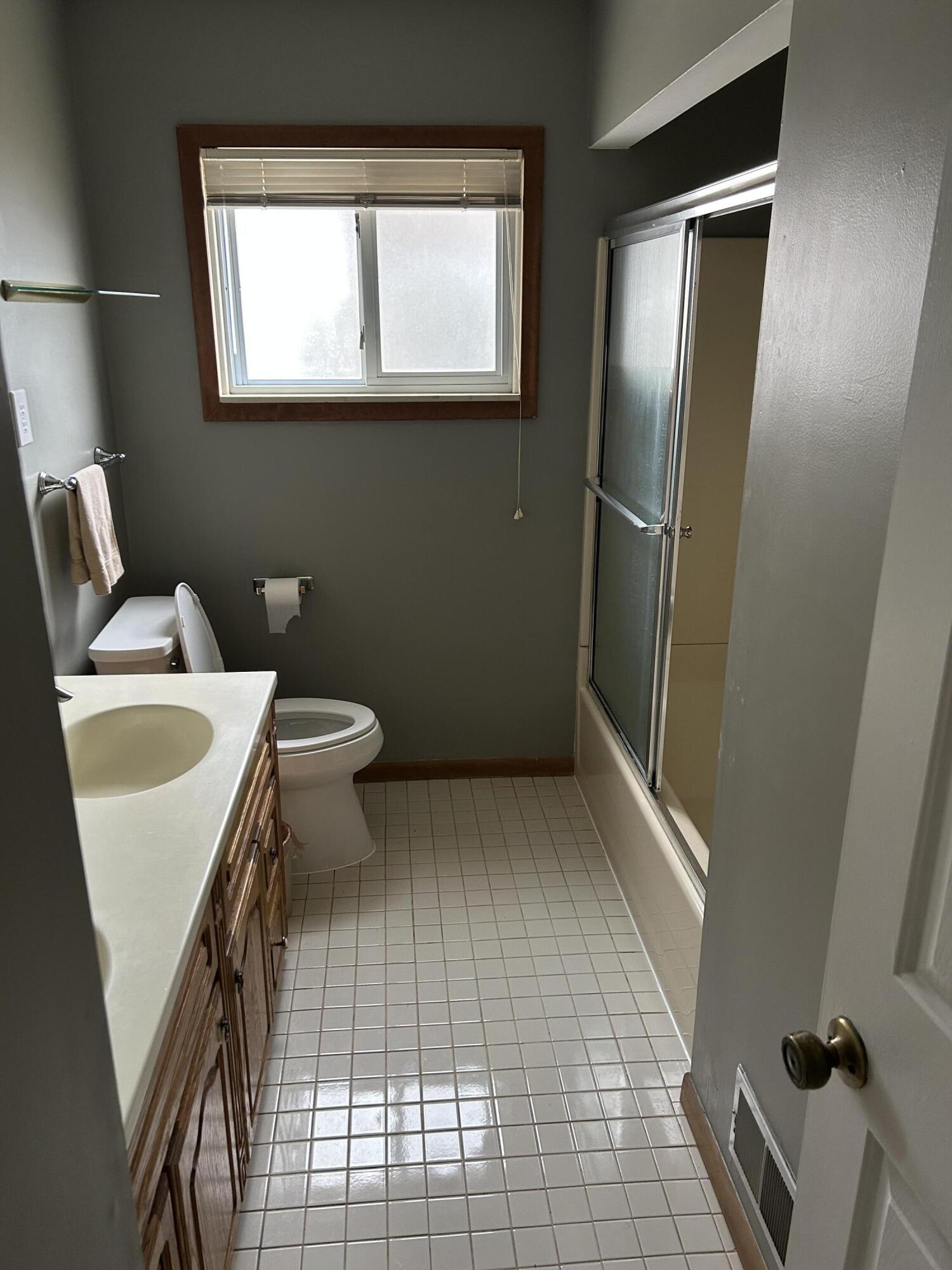 1354 Catalpa Drive Rochester, MI 48307 - Photo 19 of 33 IMG_4429