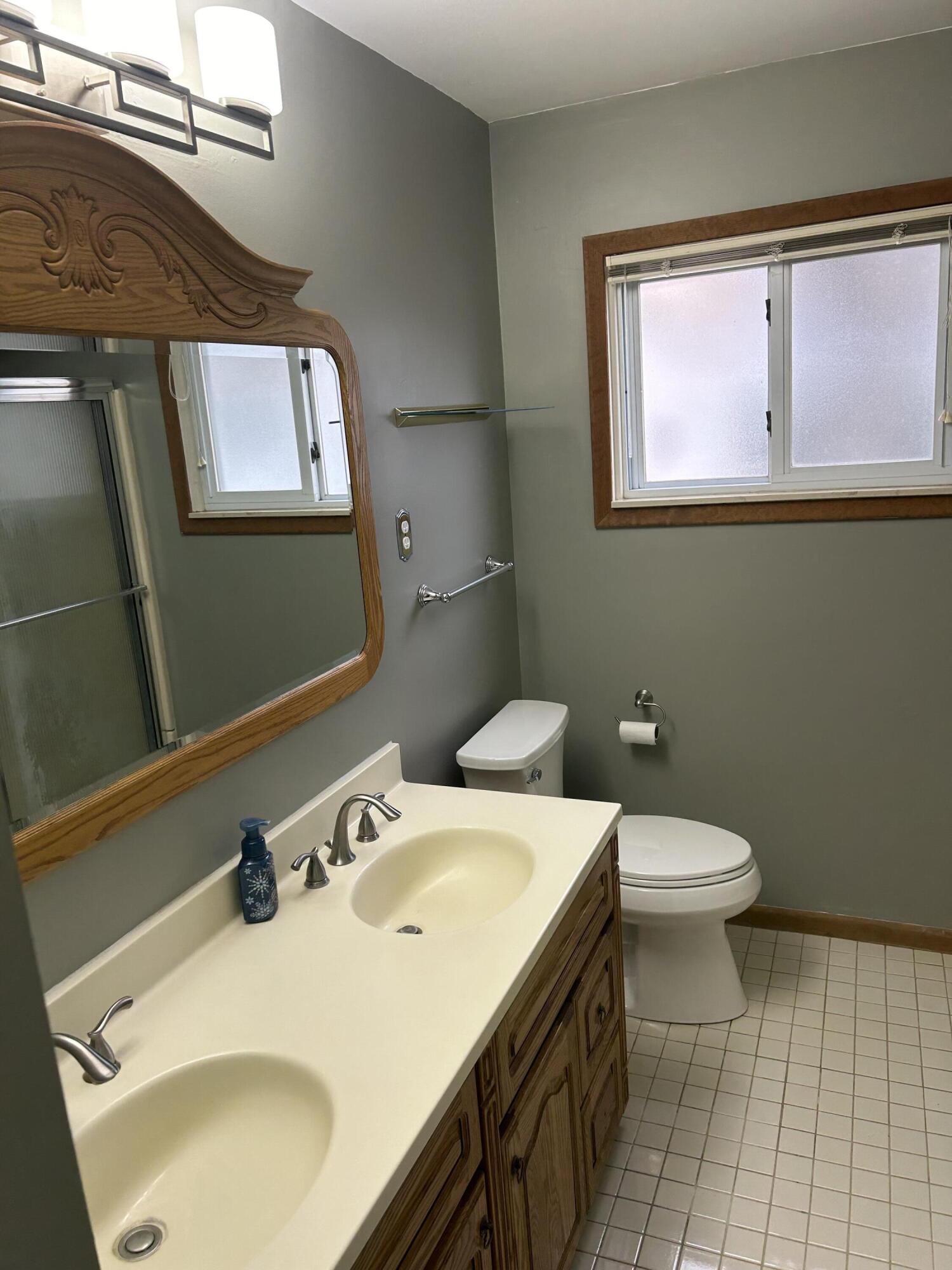 1354 Catalpa Drive Rochester, MI 48307 - Photo 20 of 33 IMG_3736