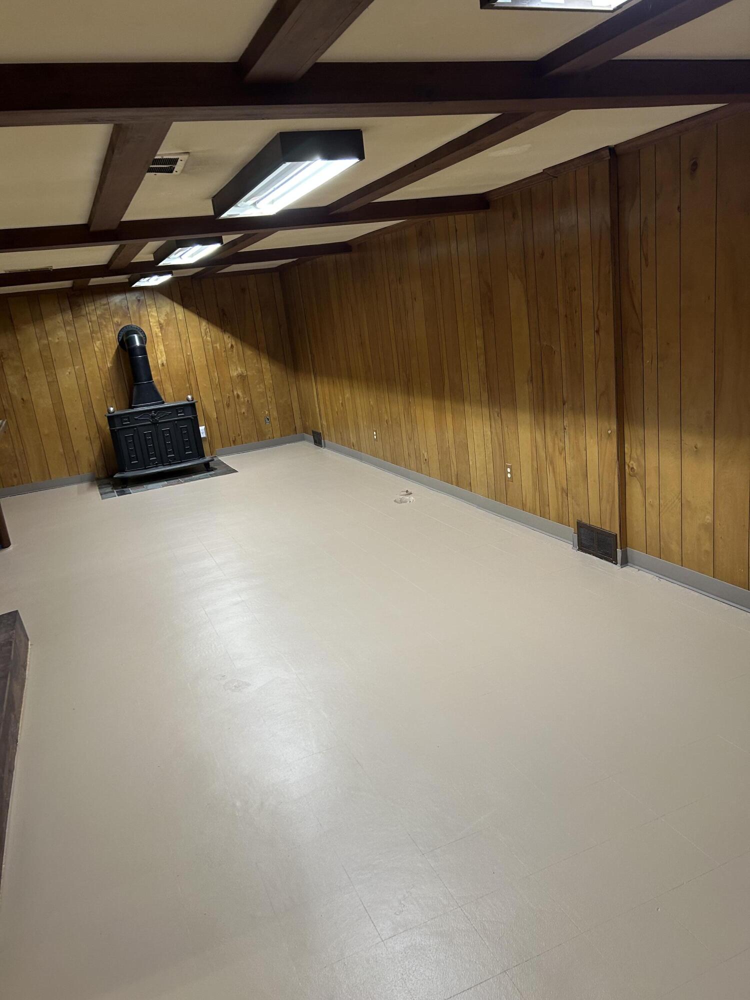 1354 Catalpa Drive Rochester, MI 48307 - Photo 22 of 33 IMG_4432