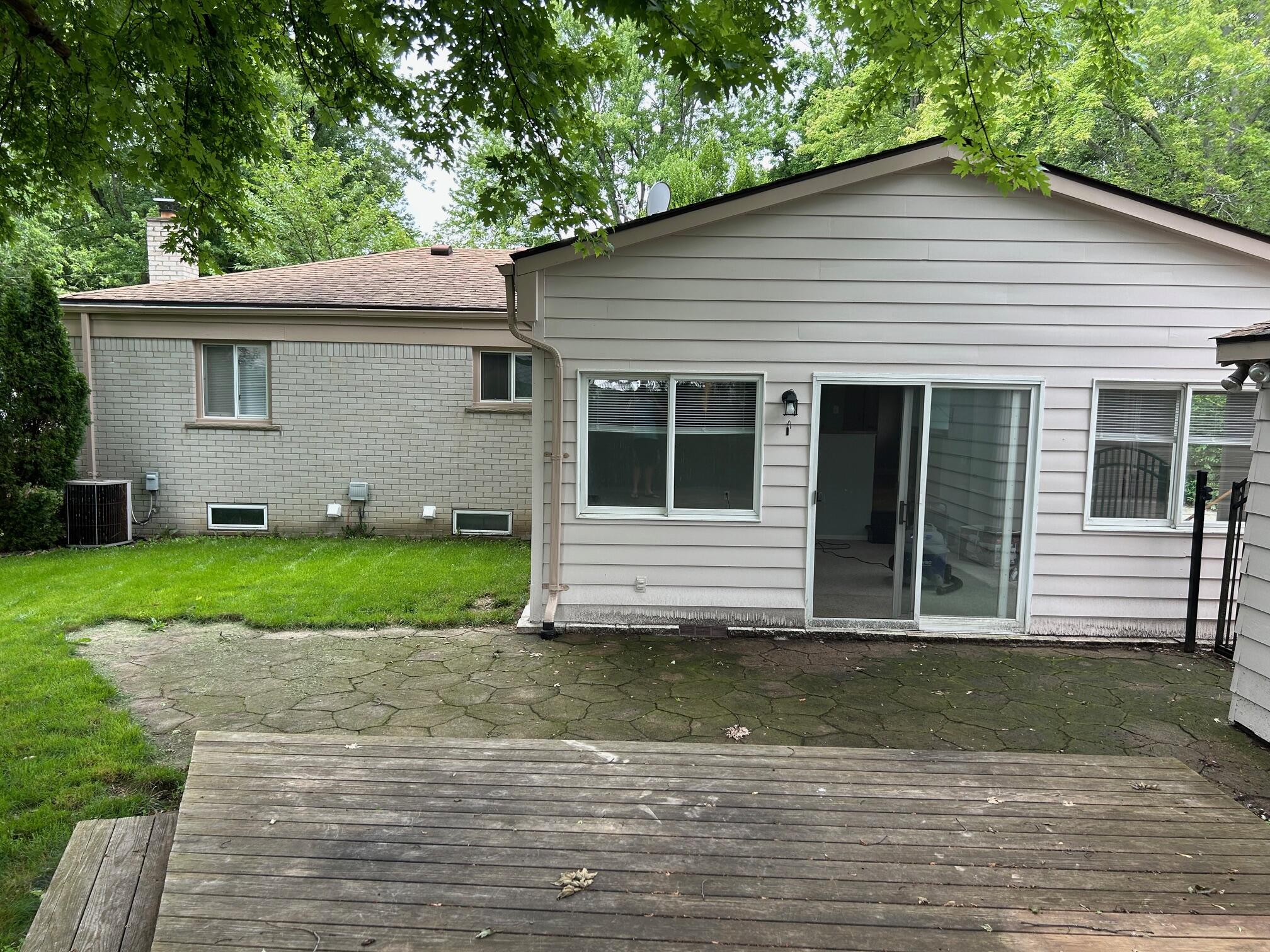 1354 Catalpa Drive Rochester, MI 48307 - Photo 30 of 33 IMG_3561 (1)