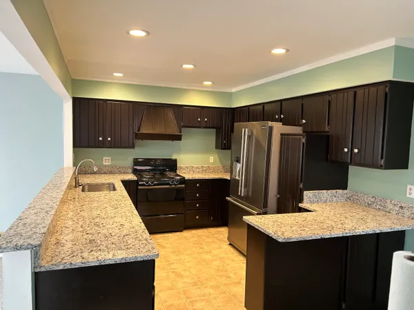 $2,400 | 1354 Catalpa Drive, Rochester, MI 48307