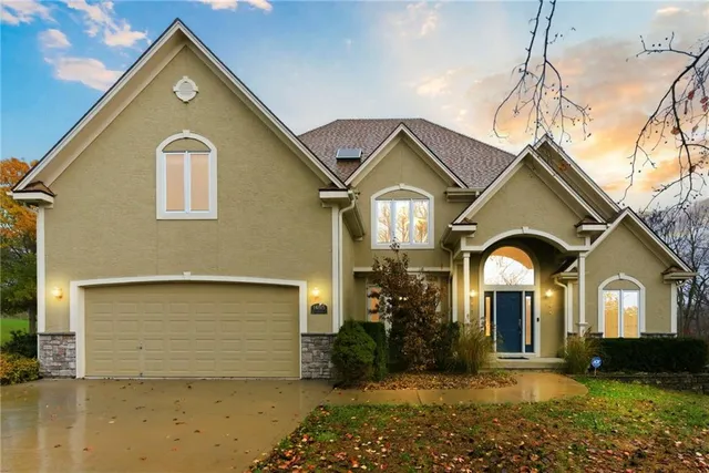 $749,900 | 14815 Black Oak Drive, Smithville, MO 64089