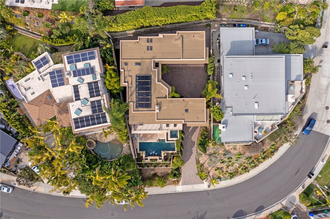 5381 Moonlight Lane La Jolla, CA 92037 - Photo 6 of 44 an aerial view of residential houses with outdoor space