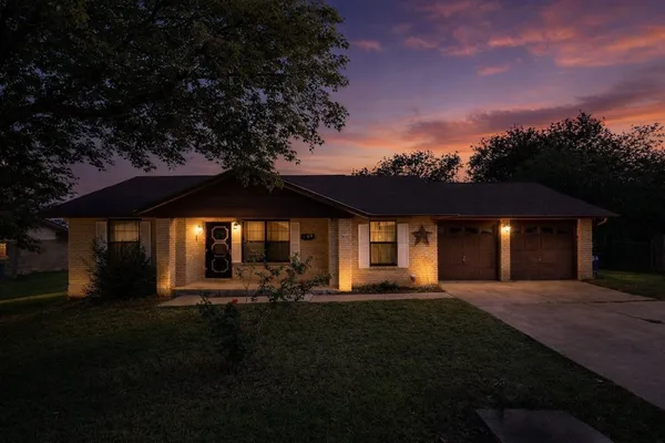 $265,000 | 310 McClendon Drive, Elgin, TX 78621