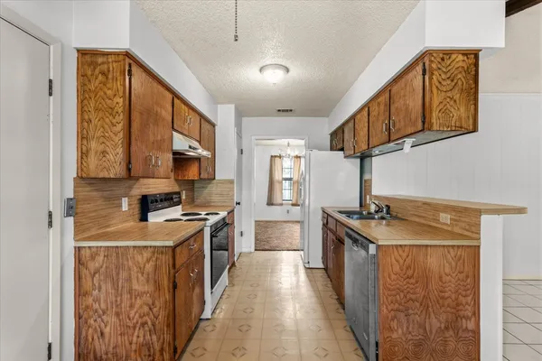 $265,000 | 310 McClendon Drive, Elgin, TX 78621