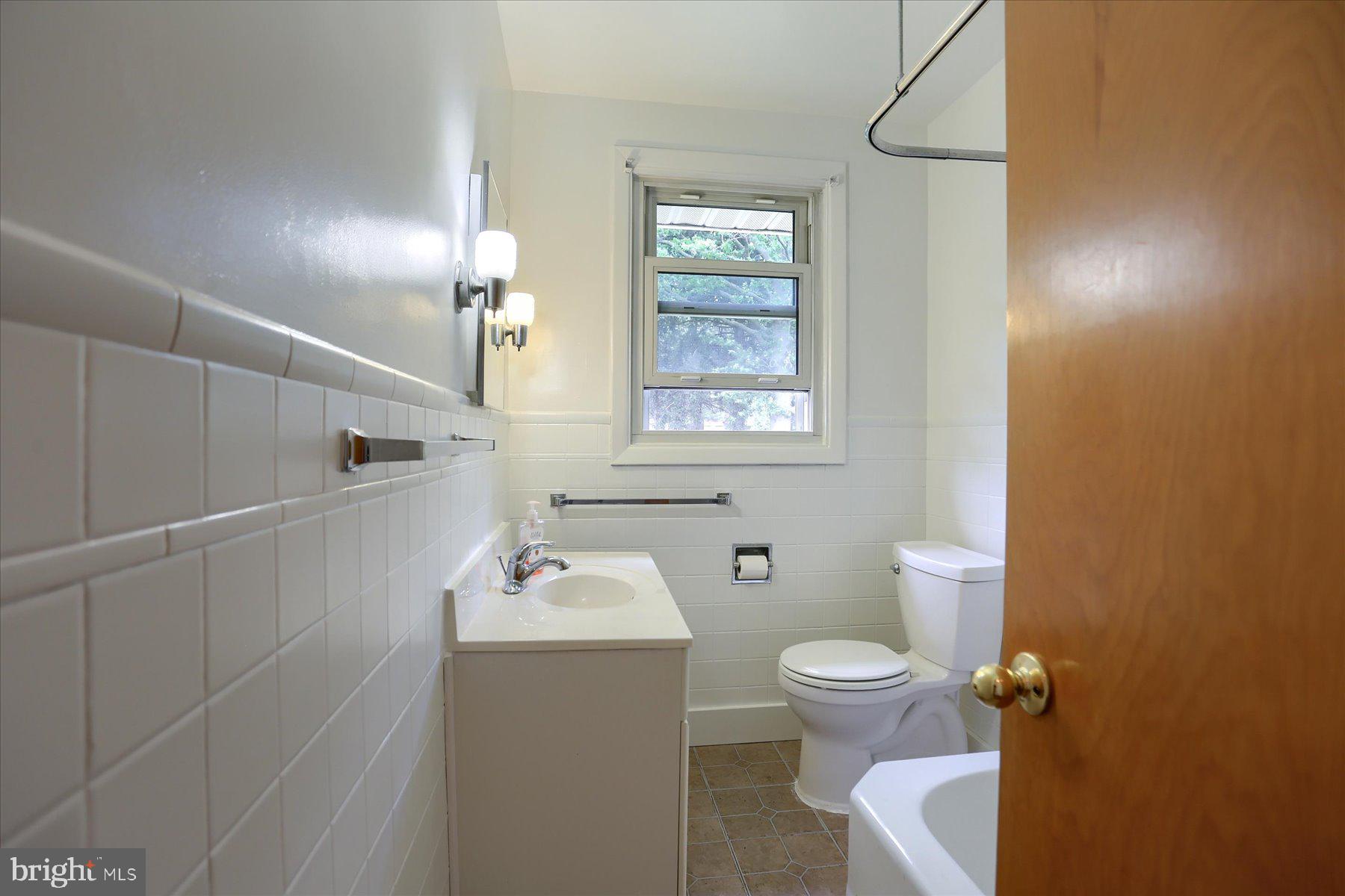 1028 Anderson Ferry Road Mount Joy, PA 17552 - Photo 8 of 19 Gallery Image 8