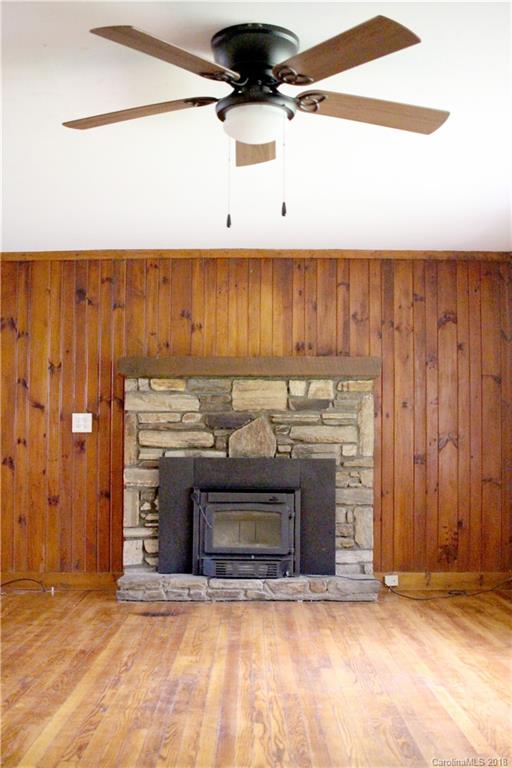 729 Old Fort Road Fairview, NC 28730 - Photo 4 of 17 Gallery Image 4