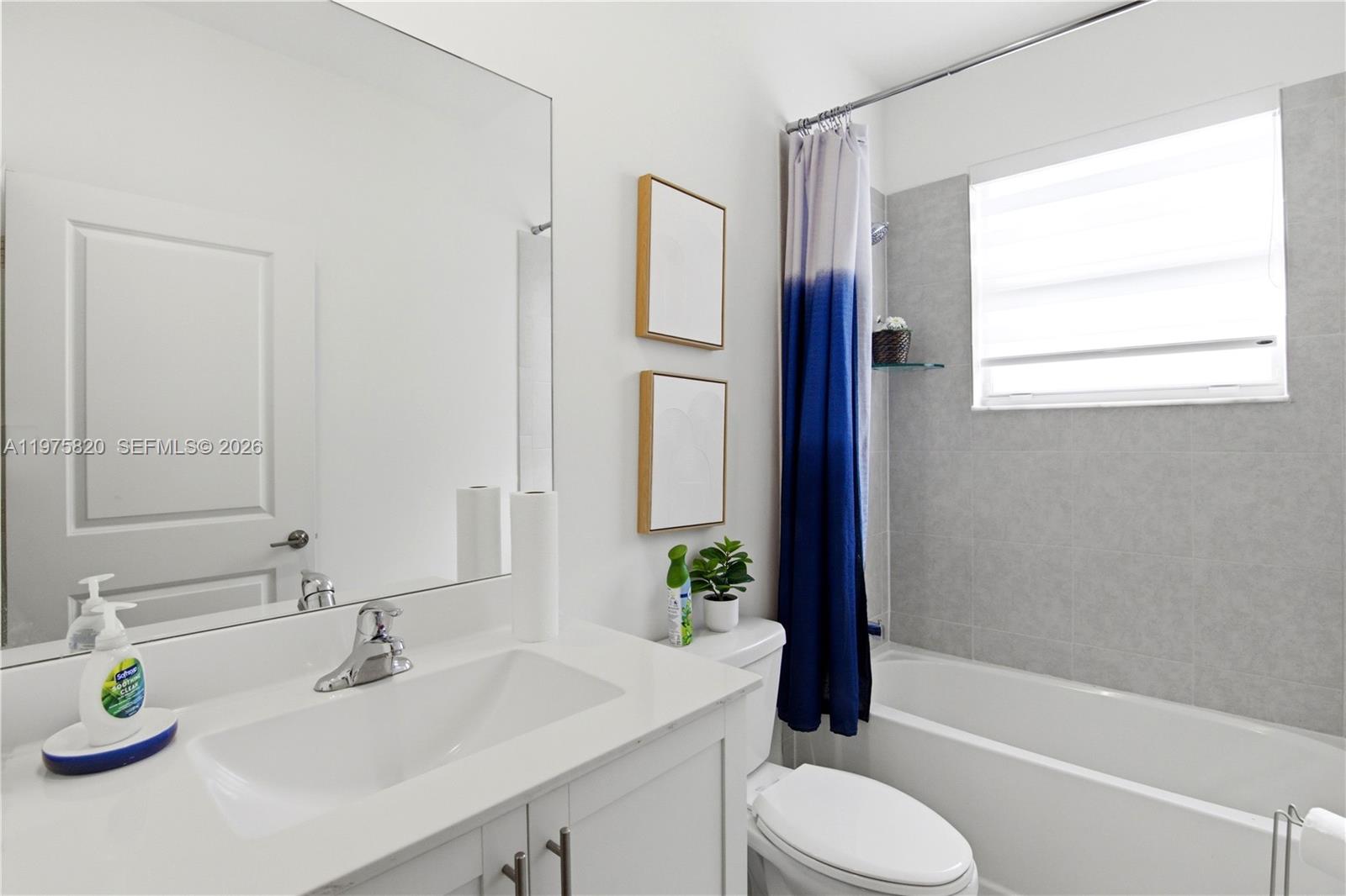 13319 Southwest 184th Terrace Miami, FL 33177 - Photo 6 of 29