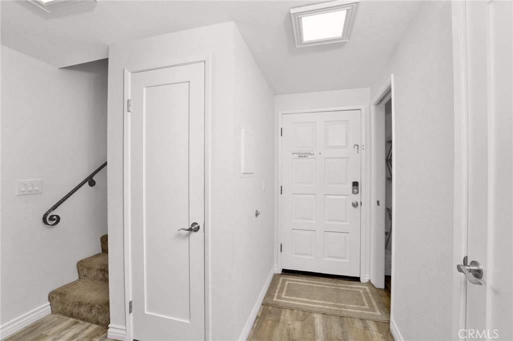 646 Sycamore Avenue, Unit 18 Claremont, CA 91711 - Photo 20 of 46 a view of a bedroom from a hallway
