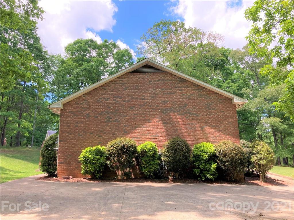 470 Duncard Church Road Rutherfordton, NC 28139 - Photo 42 of 43 a backyard of a house with lots of green space