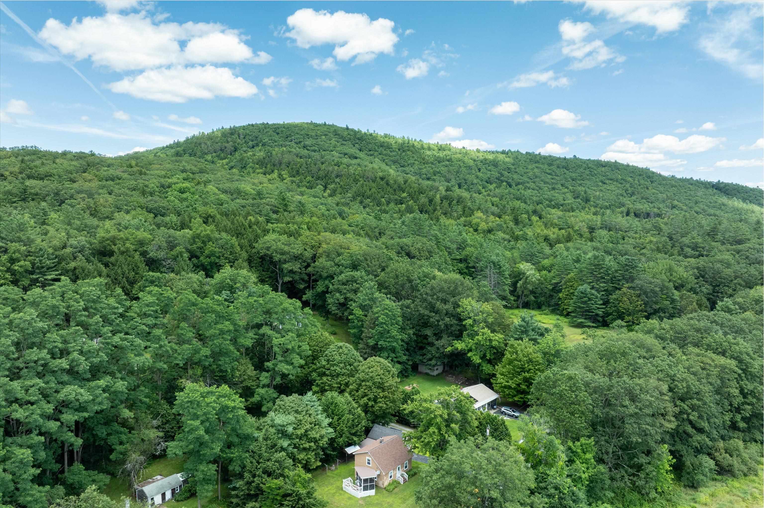 8 Belleview Avenue Rockingham, VT 05101 - Photo 7 of 8