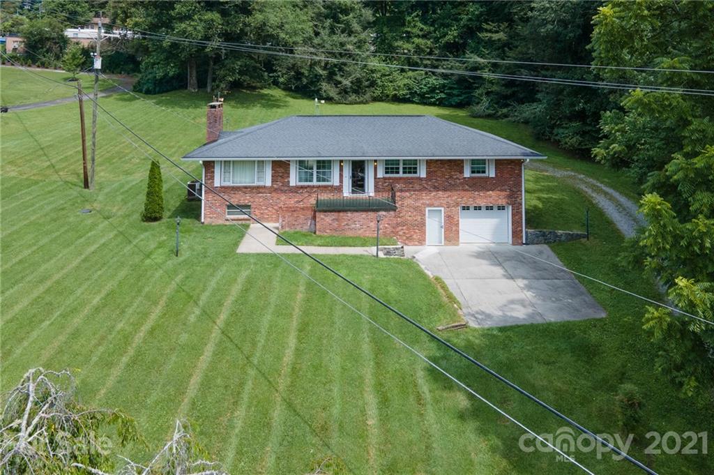 387 Connestee Road Brevard, NC 28712 - Photo 3 of 48 Gallery Image 3