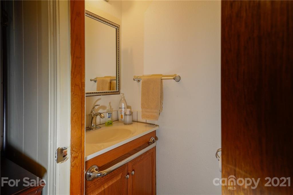 387 Connestee Road Brevard, NC 28712 - Photo 31 of 48 Gallery Image 31