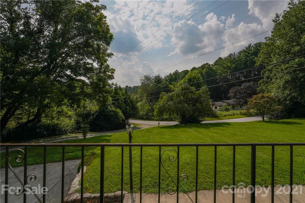 387 Connestee Road Brevard, NC 28712 - Photo 38 of 48 Gallery Image 38