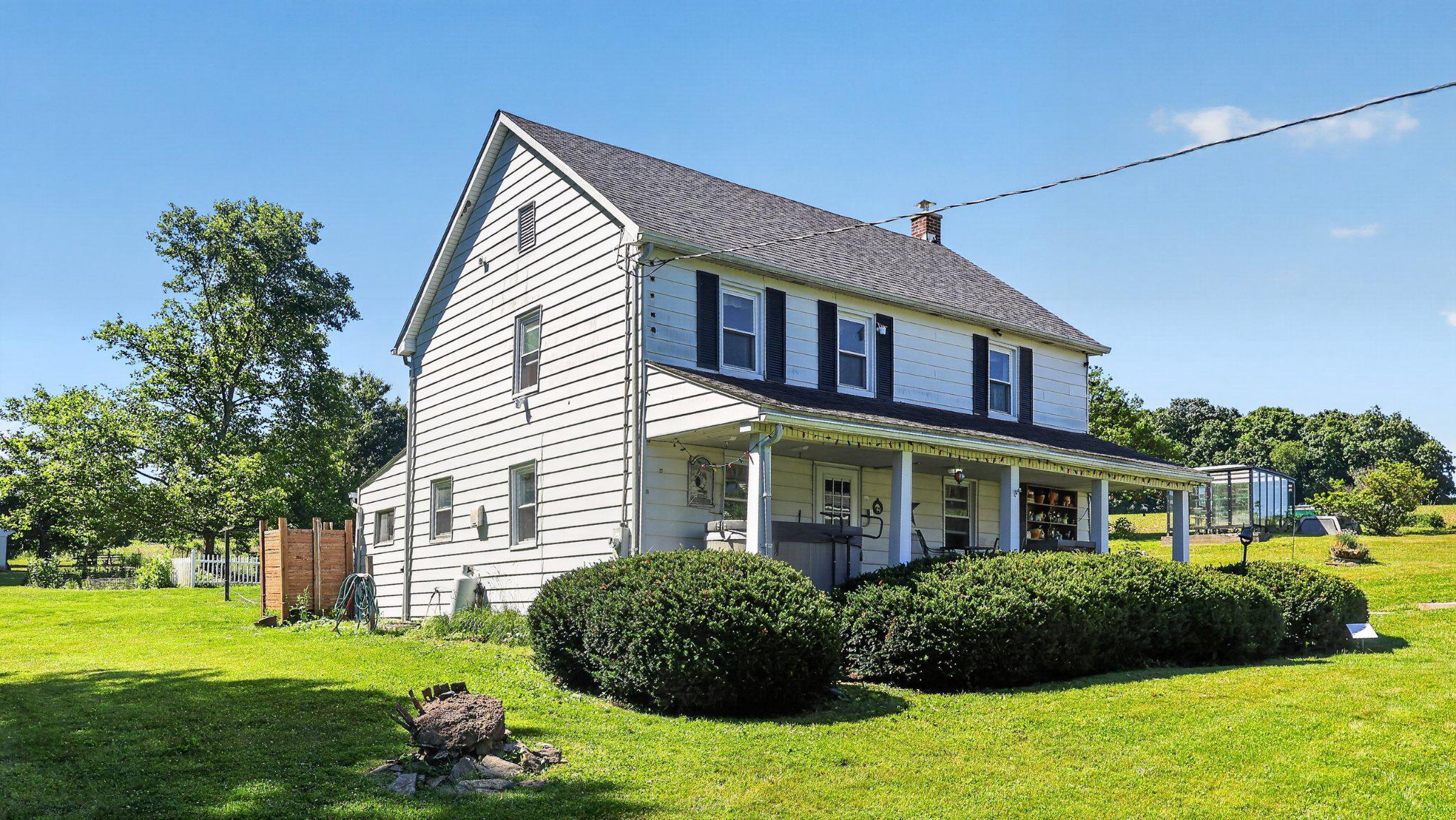 8042 Bobs Road Felton, PA 17322 - Photo 2 of 47 House
