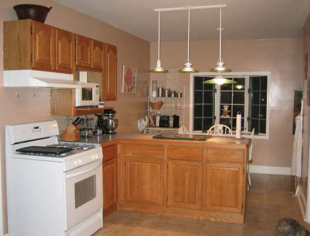 1687 Rugby Road Schenectady, NY 12309 - Photo 4 of 8 Photo 4