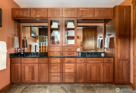 $2,750,000 | 4764 Black Walnut Terrace, Clinton, WA 98236