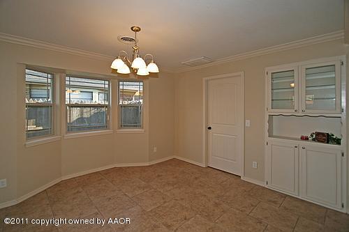 6609 Falcon Road Amarillo, TX 79109 - Photo 6 of 15 Dining Room 1