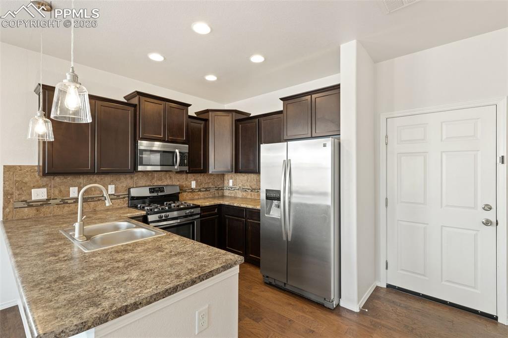 5372 Prominence Point Colorado Springs, CO 80923 - Photo 13 of 35