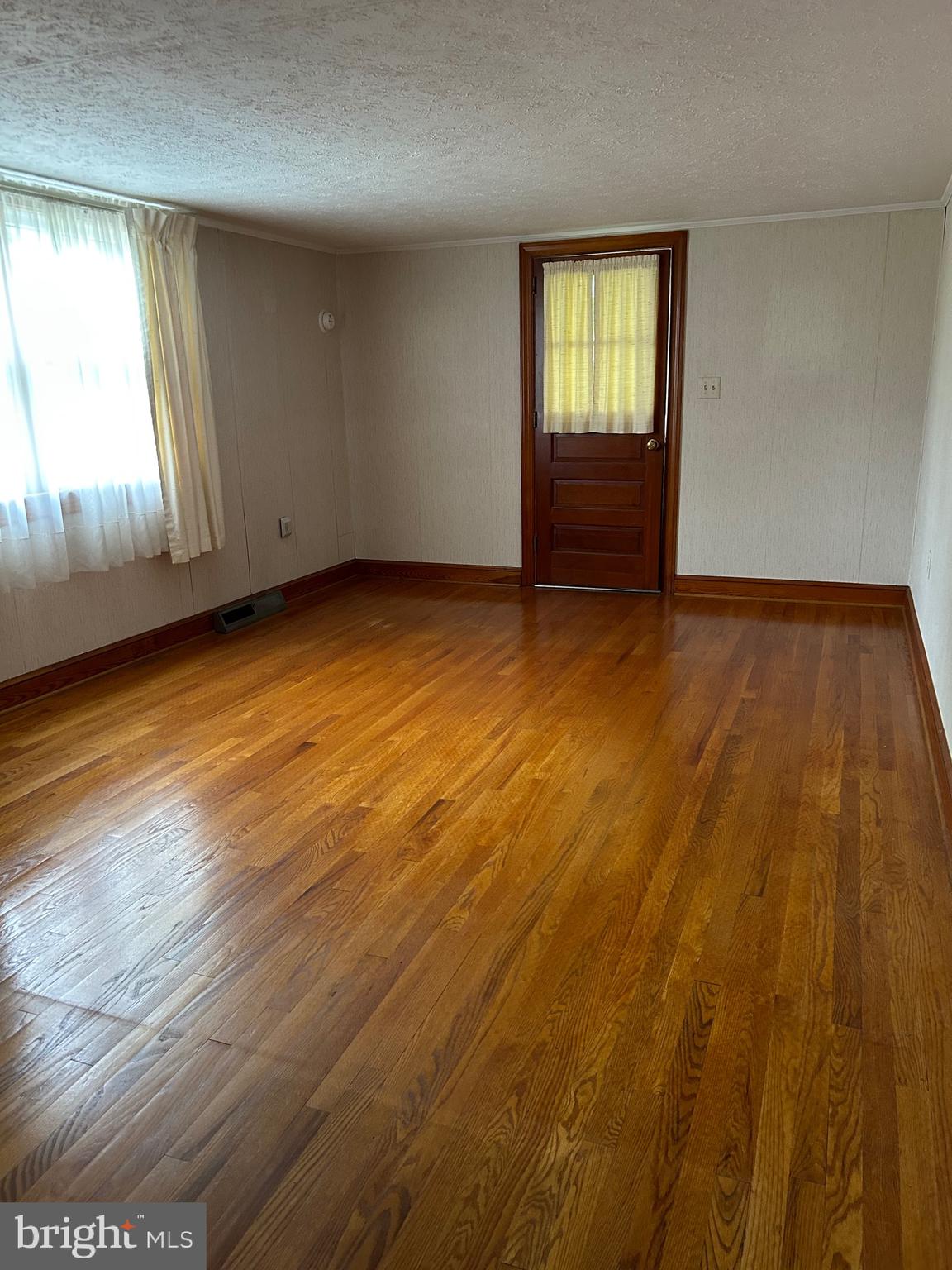 2091 Old Chapel Road Boyce, VA 22620 - Photo 12 of 28 Living room with beautiful HW floors